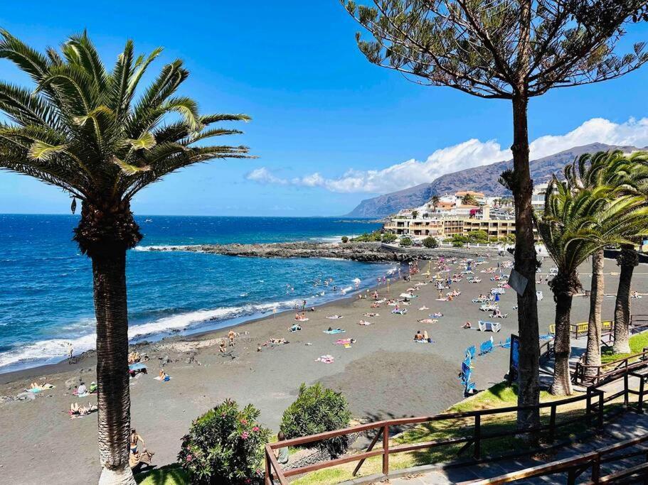 Beachfront Villa And Pool Puerto de Santiago  Extérieur photo