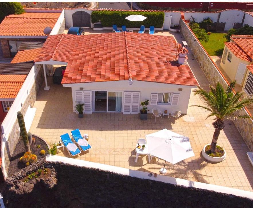 Beachfront Villa And Pool Puerto de Santiago  Extérieur photo